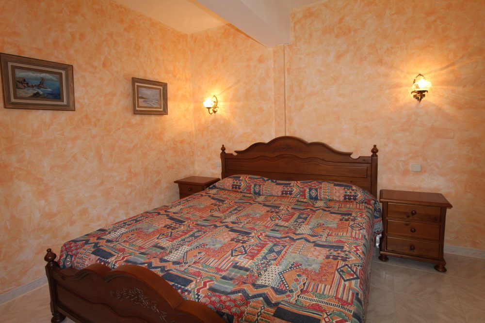 dormitorio naranja