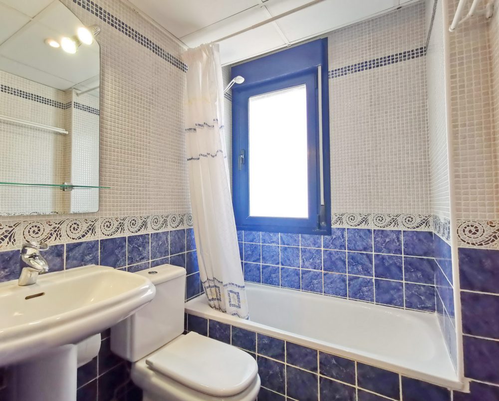 Turis- Bathroom