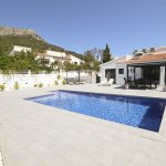 1. Cucarres Fachada