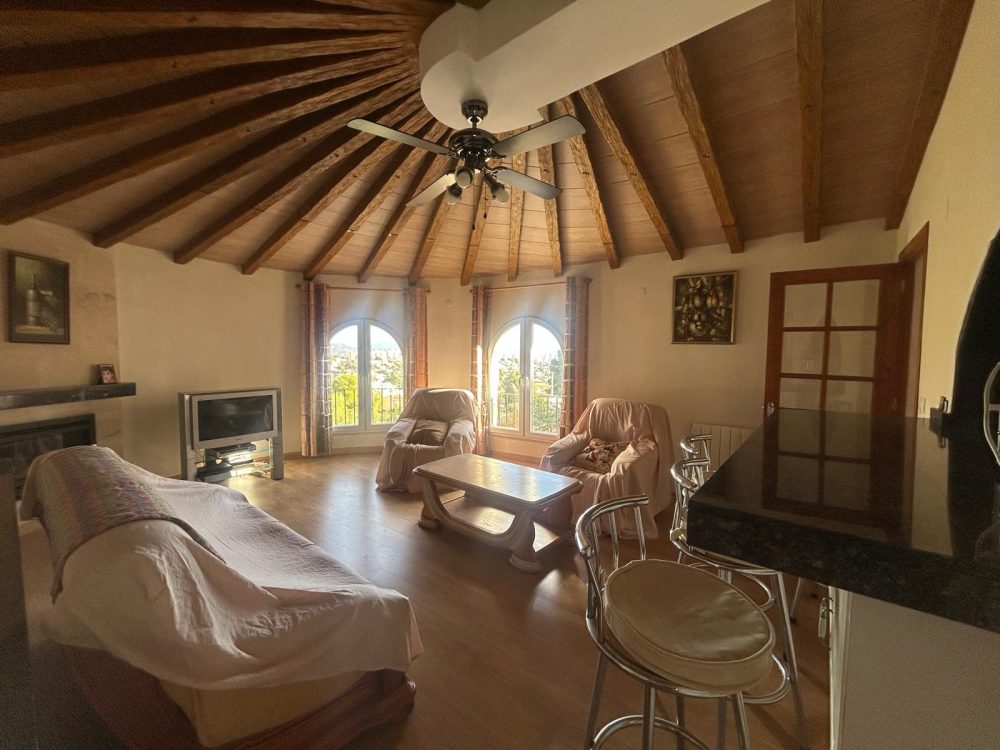 WhatsApp Image 2025-12-13 at 11.08.15 (3)