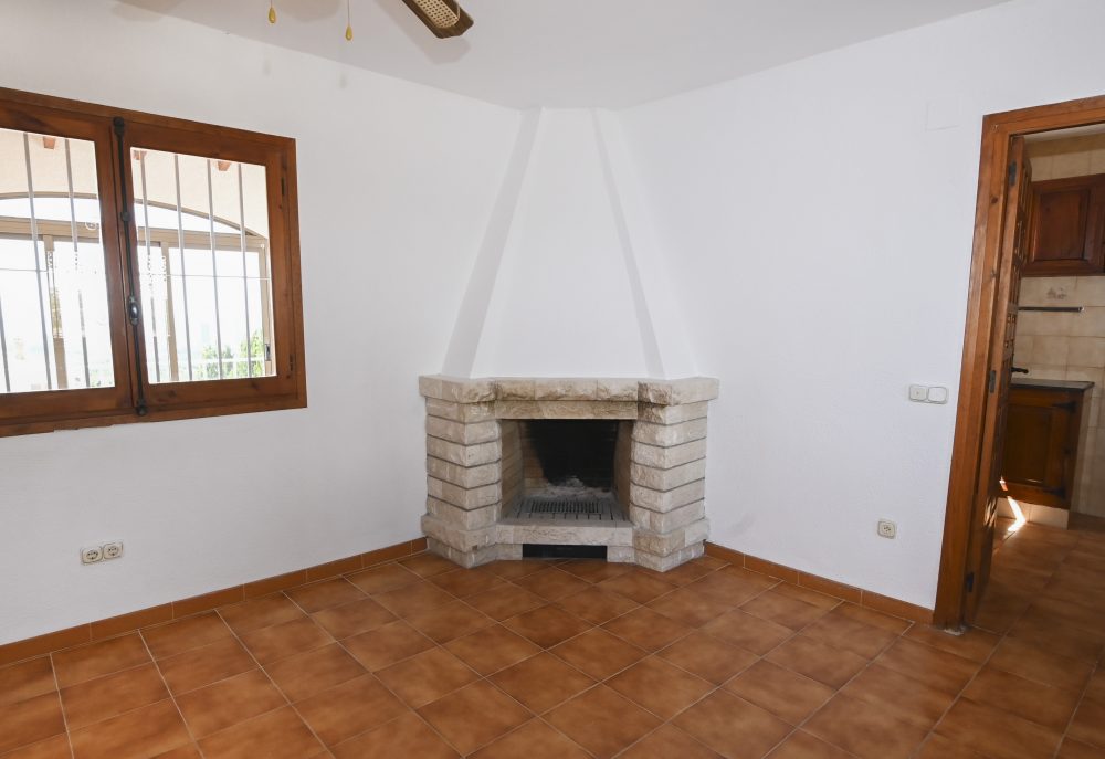 12. COLINA DEL SOL CHIMENEA