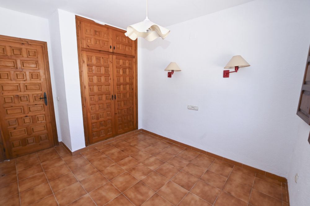 17. COLINA DEL SOL DORMITORIO 1