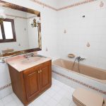 23. COLINA DEL SOL BAÑO