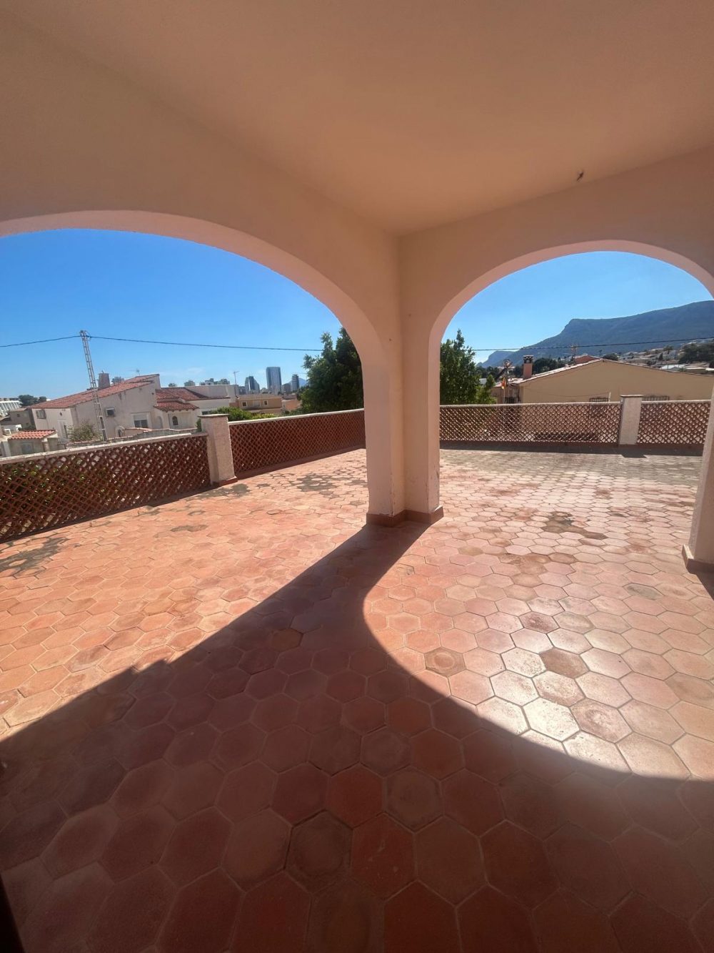 24. El Sol Terraza cubierta