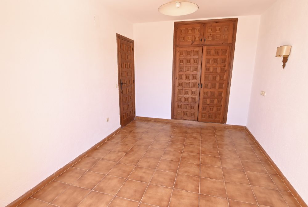 25. COLINA DEL SOL DORMITORIO 3