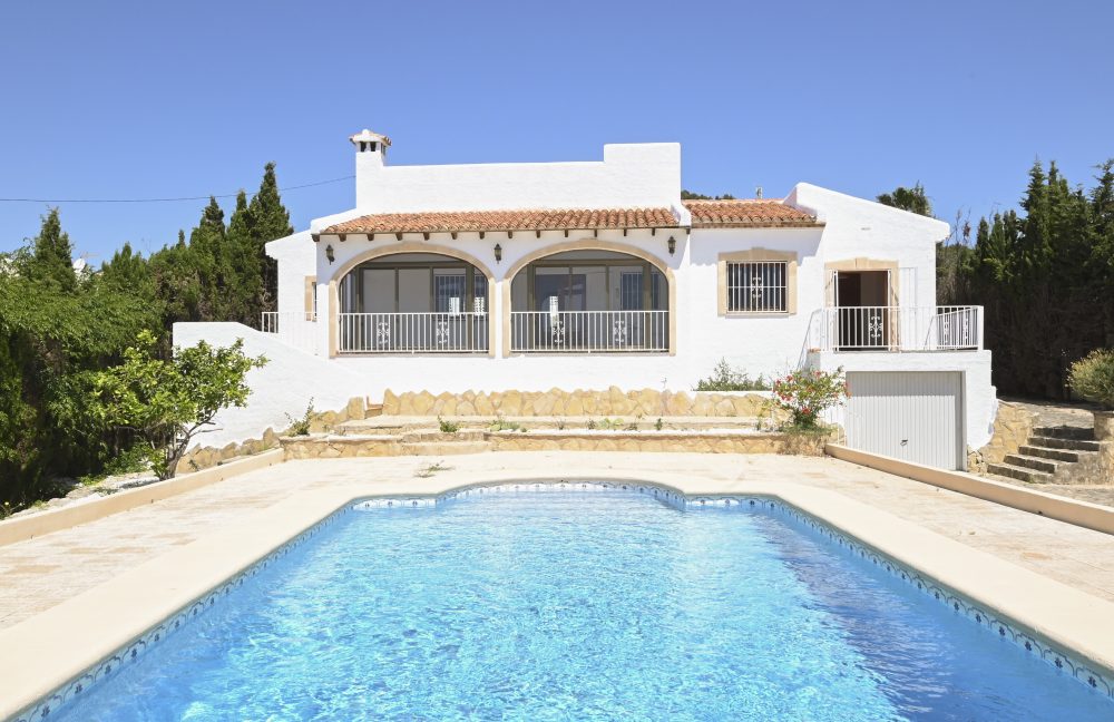 6. COLINA DEL SOL FACHADA
