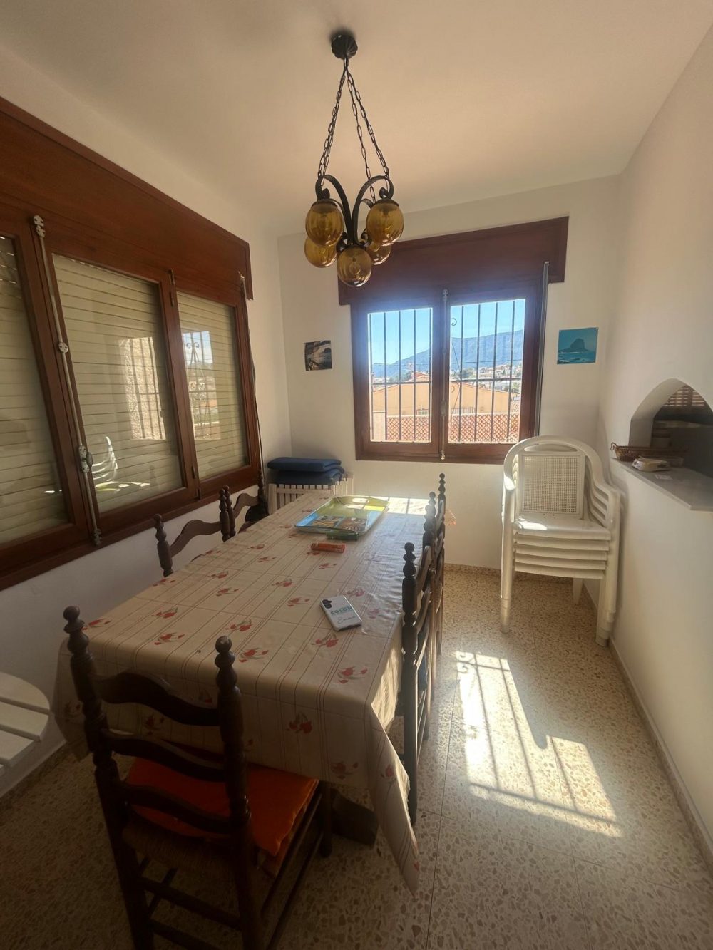 9. El Sol Comedor