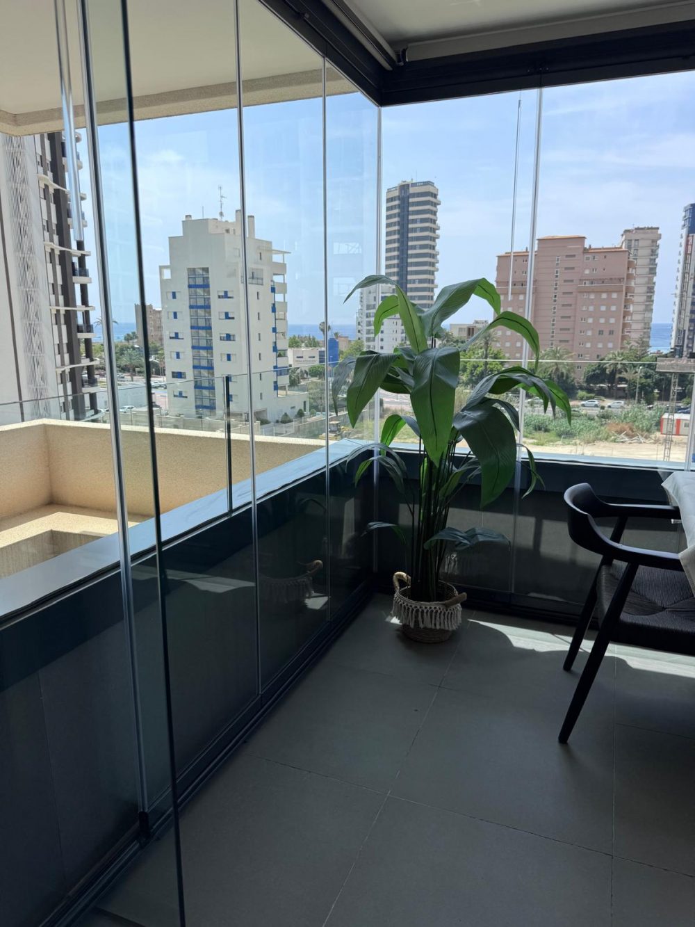 15. Alexia II Terraza