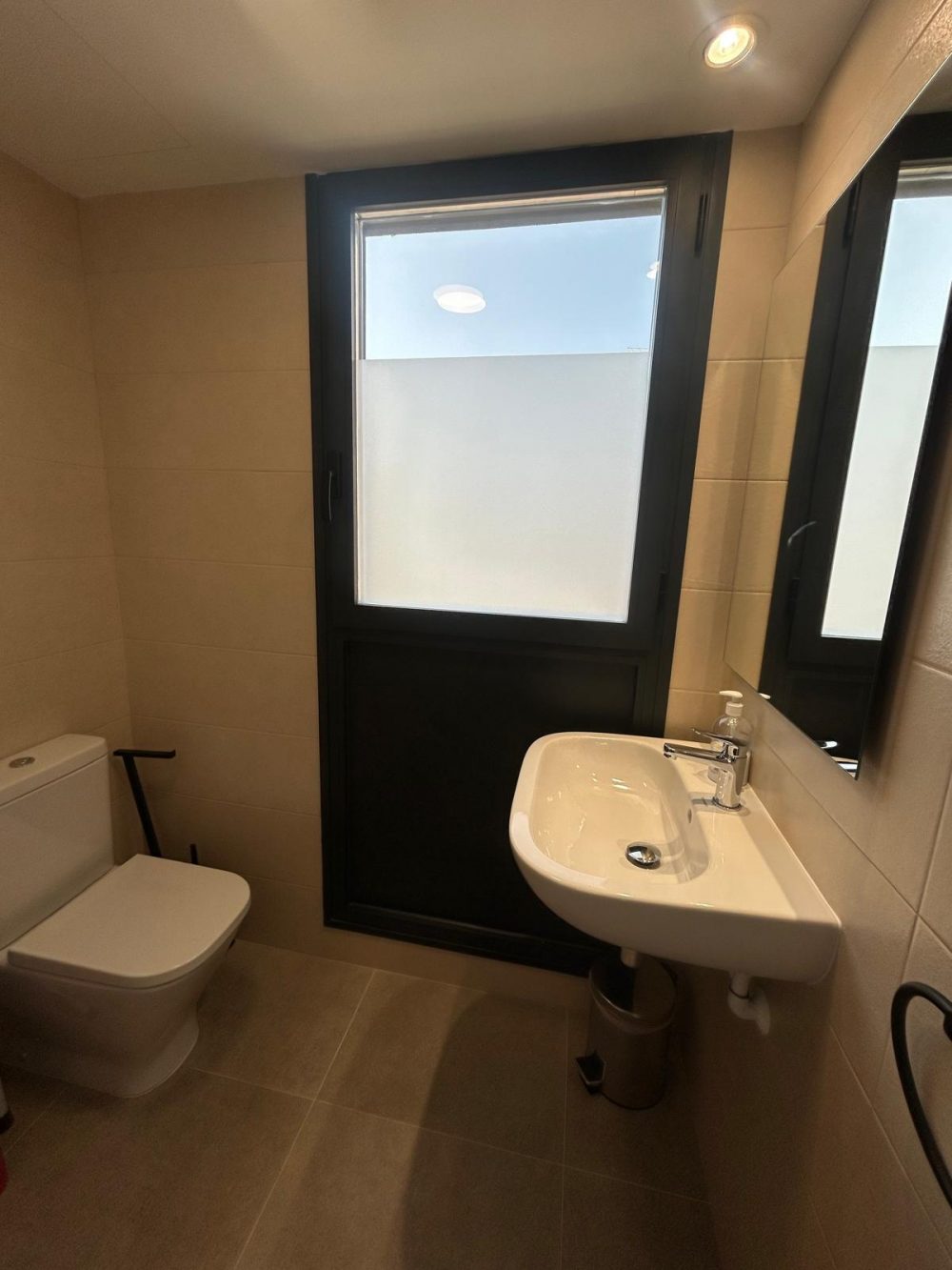 30. SUNRISE TOWER ASEO