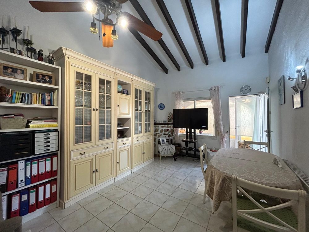 14. Ortenbach Salón-comedor