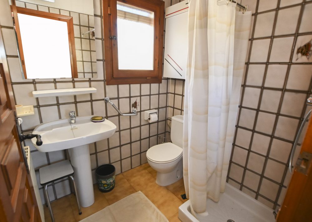 25. C SANDAL BAÑO
