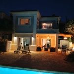10. VALLEY VIEW PISCINA NOCHE
