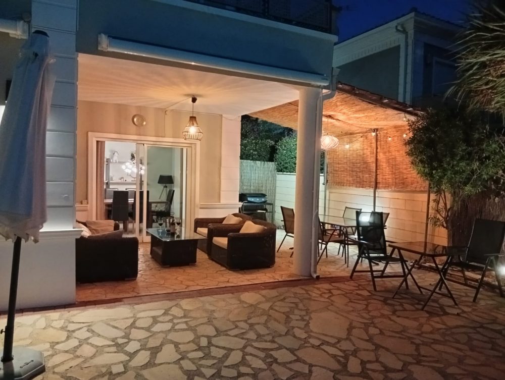 12. VALLEY VIEW TERRAZA NOCHE