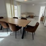 24. Cometa II Salón-comedor