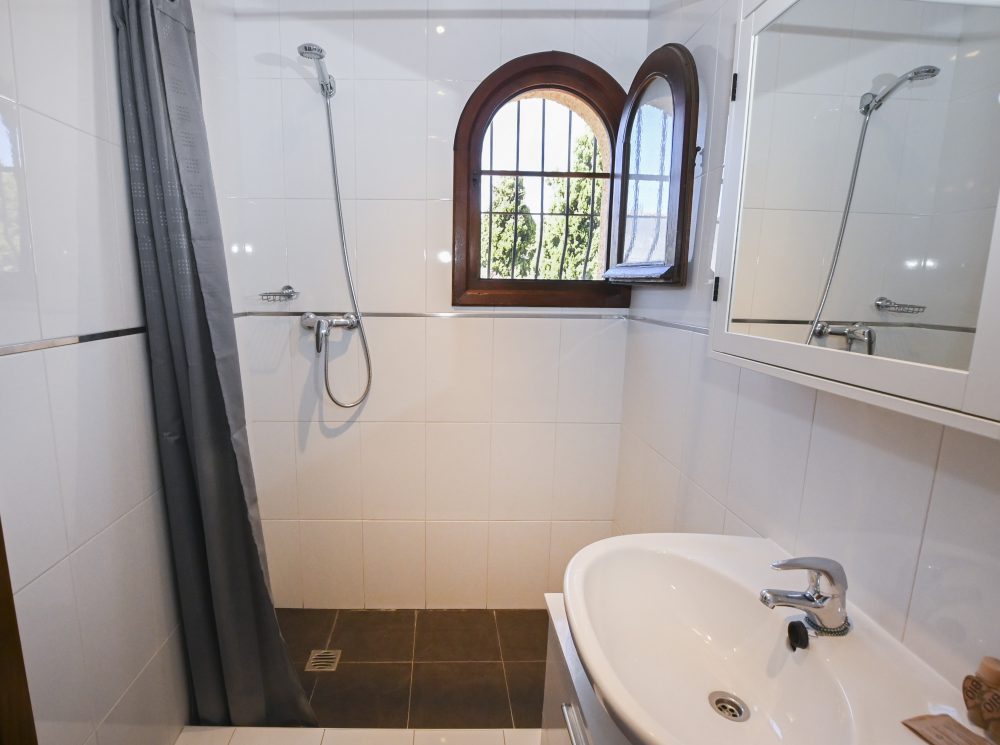 32. Ricarlos Baño
