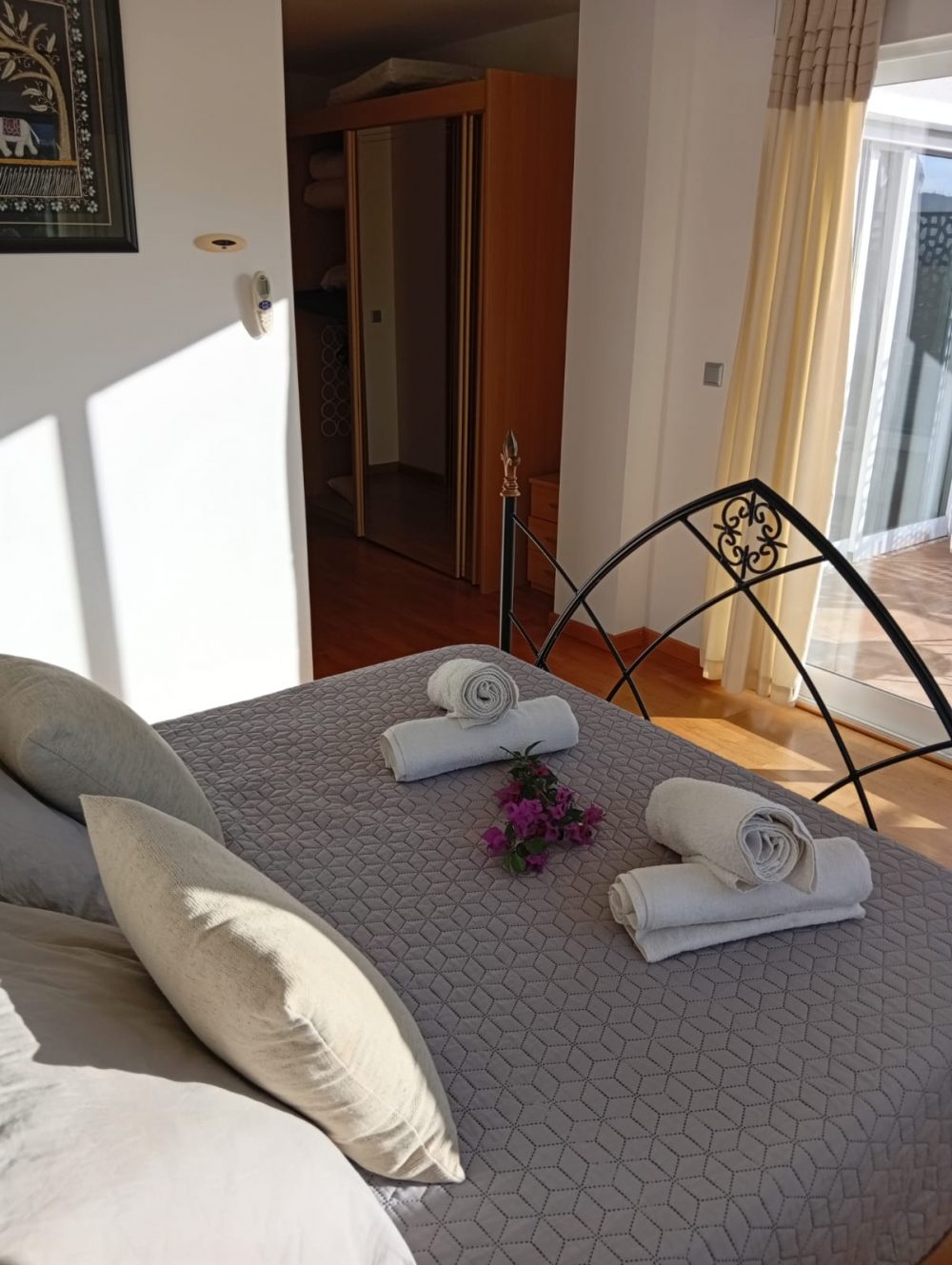 33. VALLEY VIEW DORMITORIO