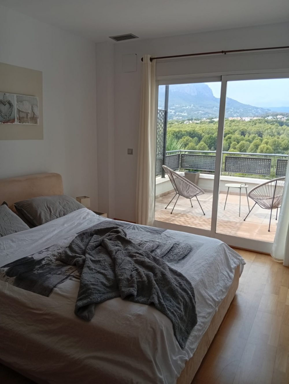 37. VALLEY VIEW DORMITORIO