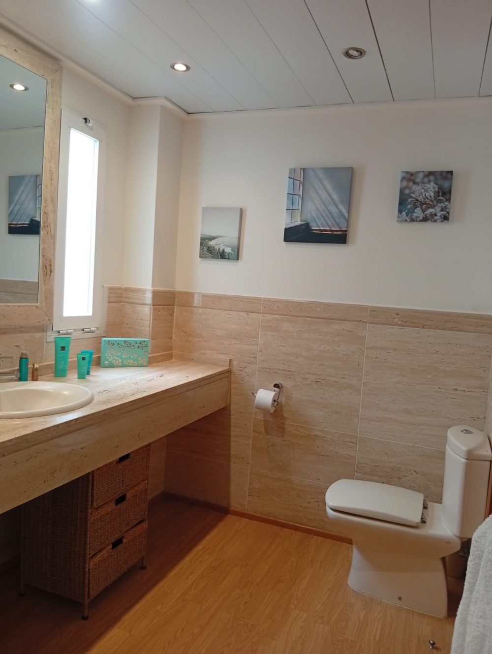 43. VALLEY VIEW BAÑO