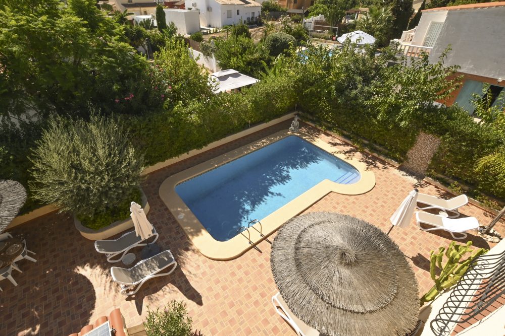 47. Piscina