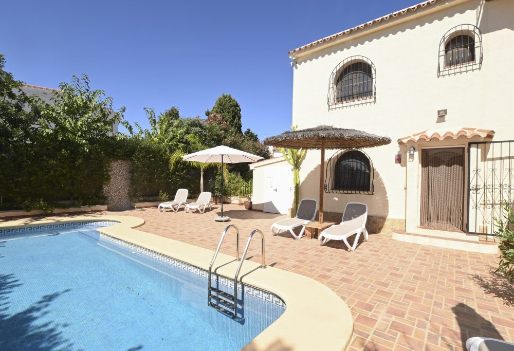 50. Ricarlos Piscina