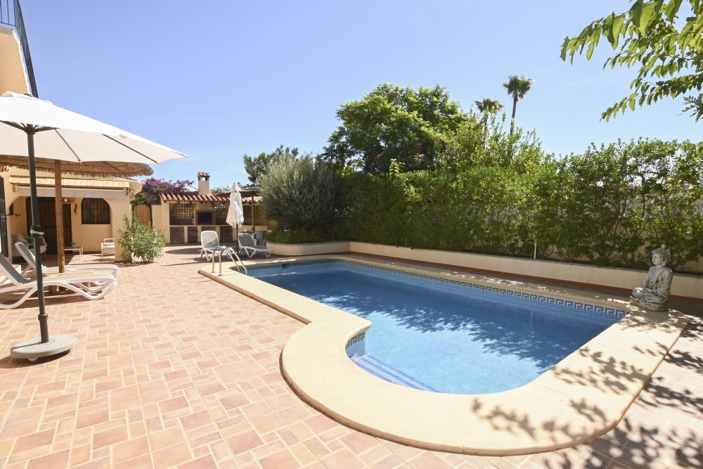 6. Ricarlos Piscina